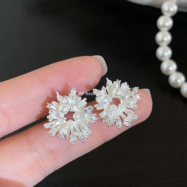 A관 - 눈꽃 플라워 모양 큐빅 진주 귀걸이 [EH-4048] 25.12-1
