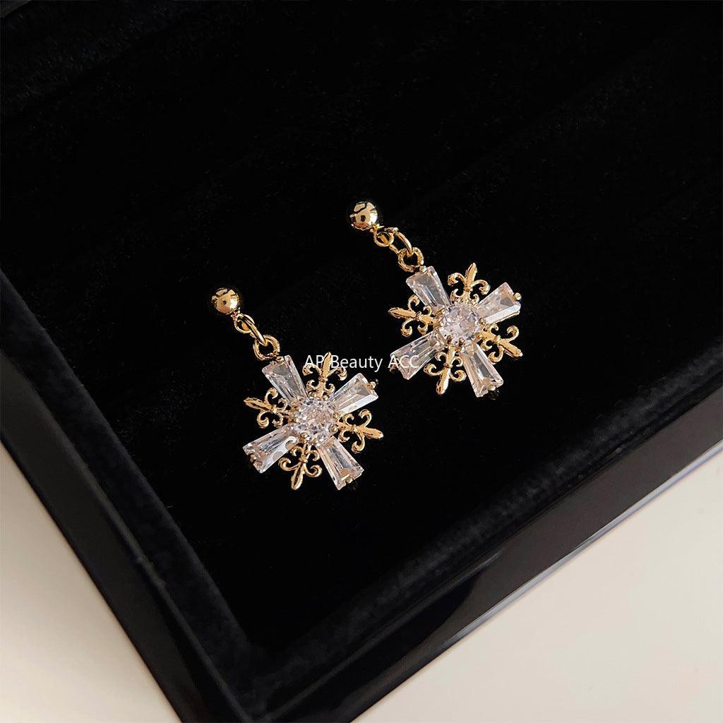 C관 - 모던 14K 도금 미니 큐빅 심플 실용적 귀걸이 [3641] 24.03-3