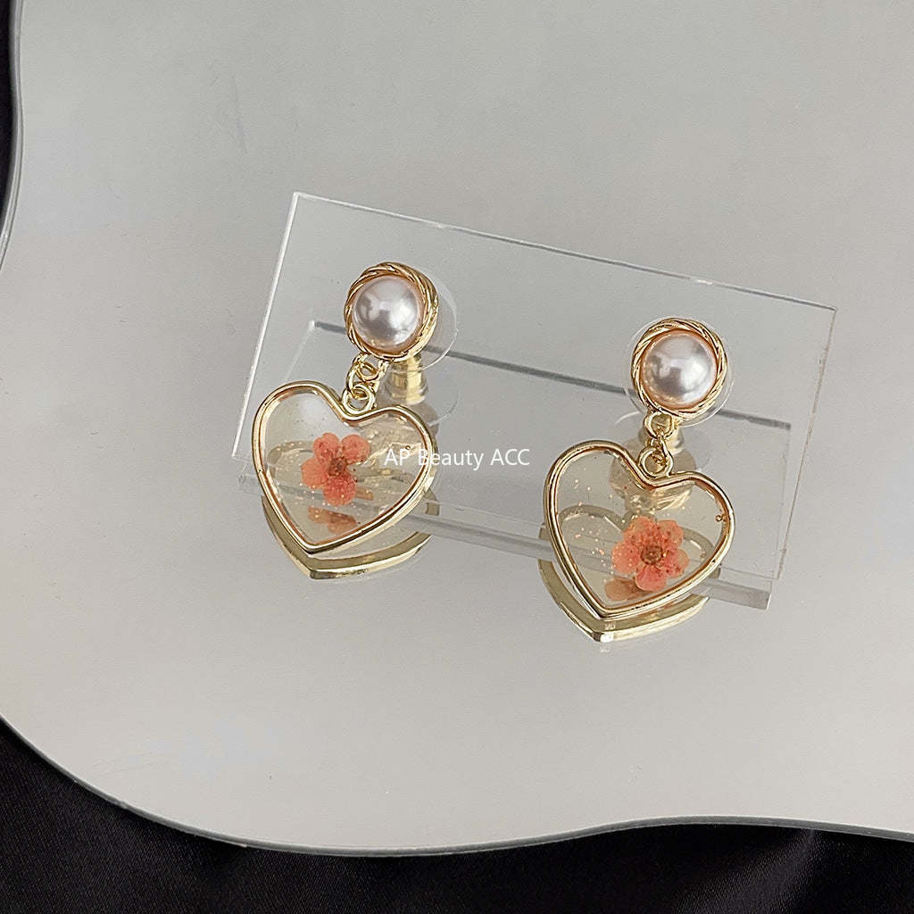 C관 - 숲 속 스타일 진 건조 꽃 오일 코팅 하트 수공예 14K 도금 은침 귀걸이 [3697] 24.04-2