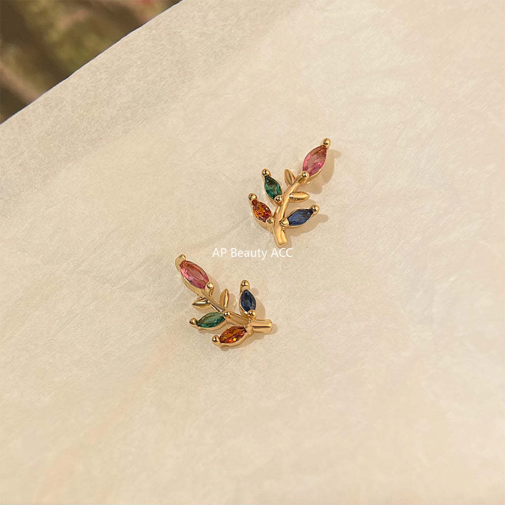 C관 - 미니 나뭇잎 디자인 컬러 큐빅 14K 도금 귀걸이 [5682] 25.03-2