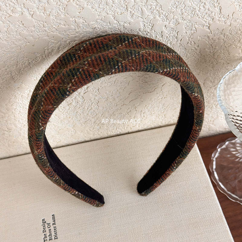 E관 - 체크 니트 입체 와이드 머리띠 [27500] 25.09-4