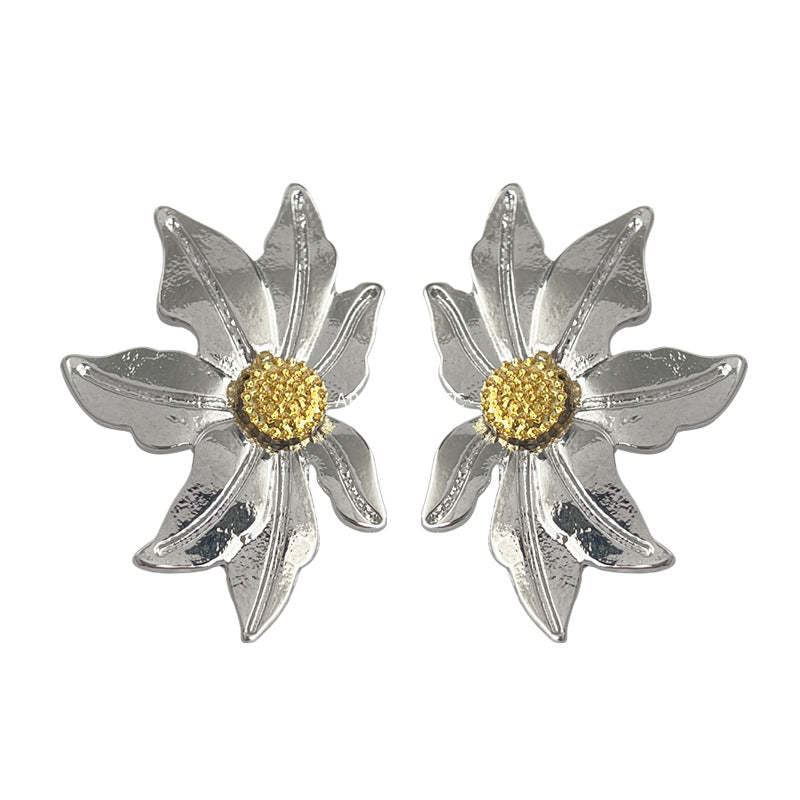 C관 - 인스타 꽃 모양 핸드 메이드 14K 도금 귀걸이 [4395] 24.06-4