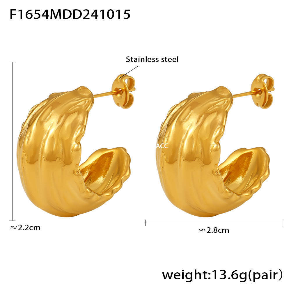 D관 - C자형 주름 패턴 스테인리스 스틸 도금 귀걸이 [F1654] 25.02-3