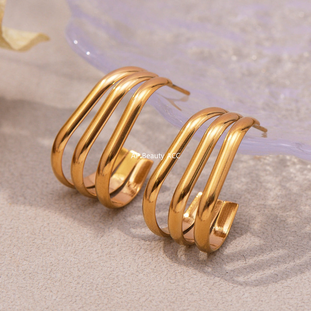 D관 - 스테인리스 18K 도금 레이어 하트 트위스트 귀걸이 [F753] 25.11-1