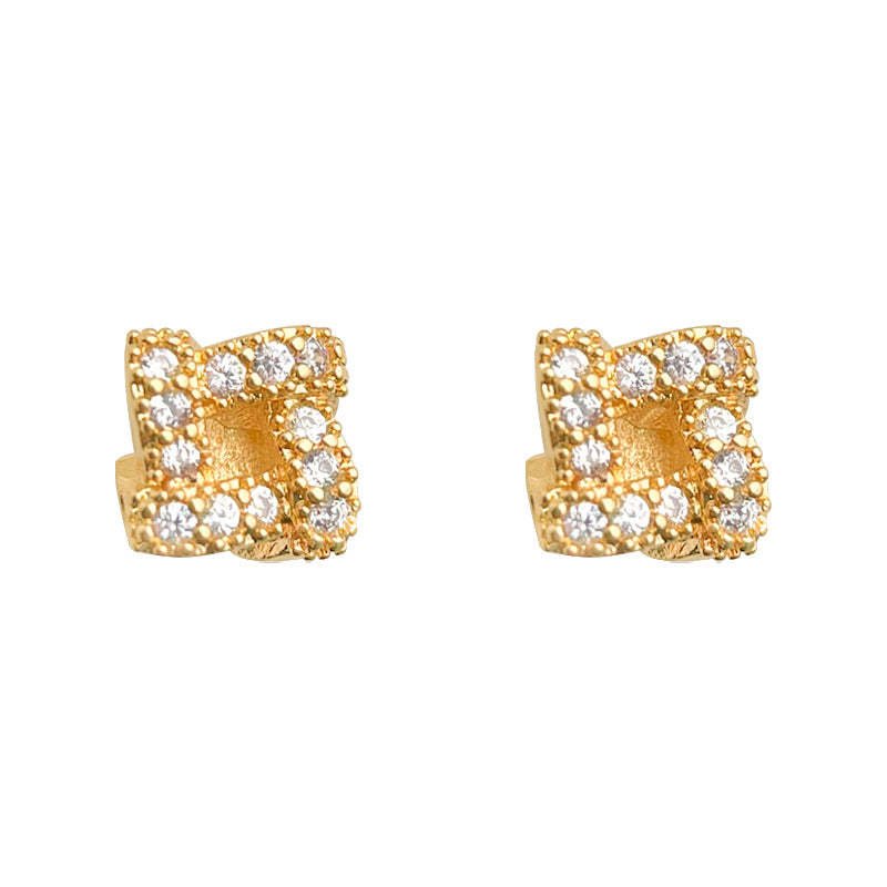 C관 - 큐빅 14K 도금 트위스트 디자인 은침 귀걸이 [5681] 25.03-3