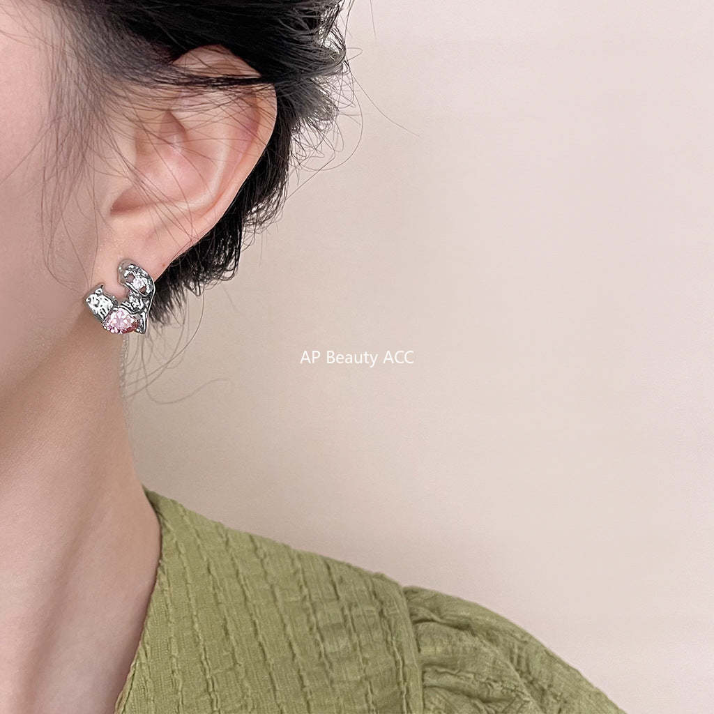 C관 - 미니 큐빅 하트 비대칭 디자이너 독창적 귀걸이 [4483] 24.07-2