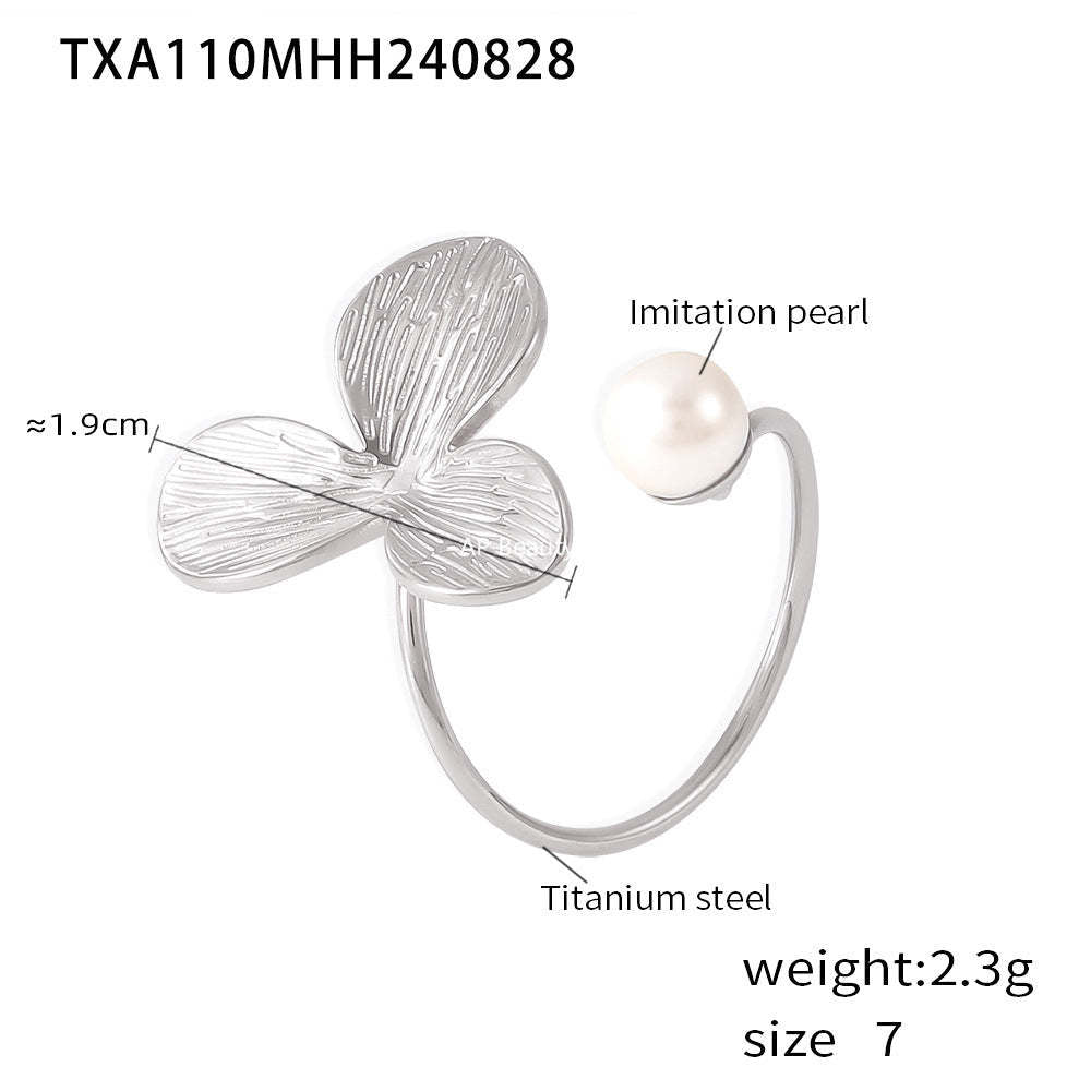 D관 - 캐주얼 럭셔리 감성 트렌디 진주 플라워 티타늄 스틸 18K 변색 방지 반지 [F111-A110] 24.09-1