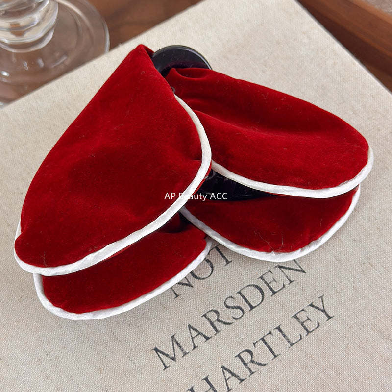 E관 - 벨벳 나비 모양 삼각형 집게핀 [27586] 25.10-4