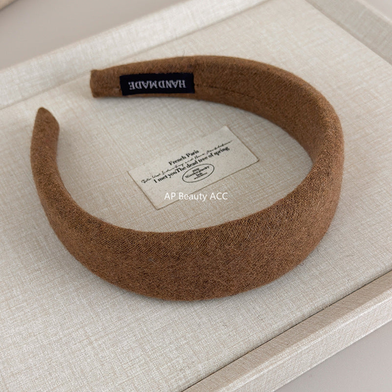 E관 - 컬러 울 패브릭 쿠션 와이드 머리띠 [27562] 25.10-3