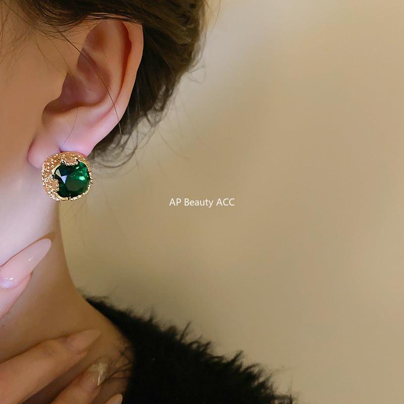 C관 - 18K 도금 큐빅 그린 사각 심플 레트로 엘레강스 귀걸이 [E130] 24.02-1