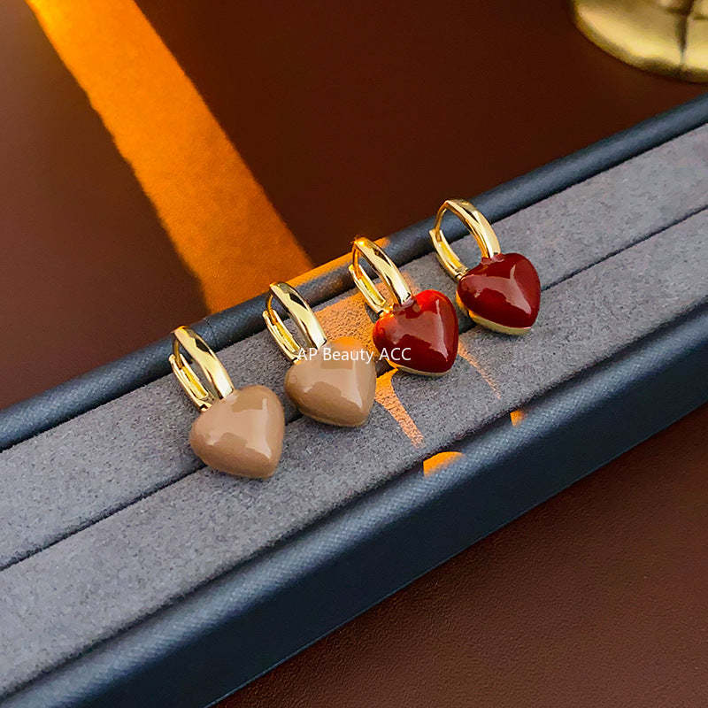 C관 - 순금 도금 오일코팅 하트 메탈 귀걸이 심플하고 레트로한 귀걸이 [E18397] 24.01-3