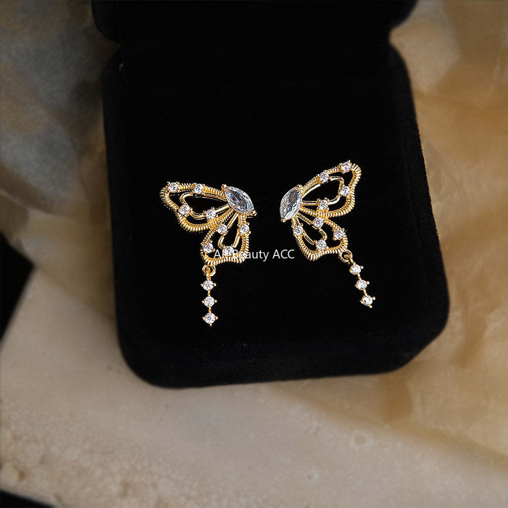 C관 - 큐빅 14K 도금 나비 925 은침 귀걸이 [6834] 25.09-4