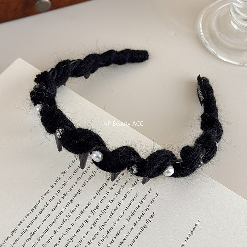 E관 - 털실 니트 큐빅 진주 장식 빗살 머리띠 [27663] 25.11-2