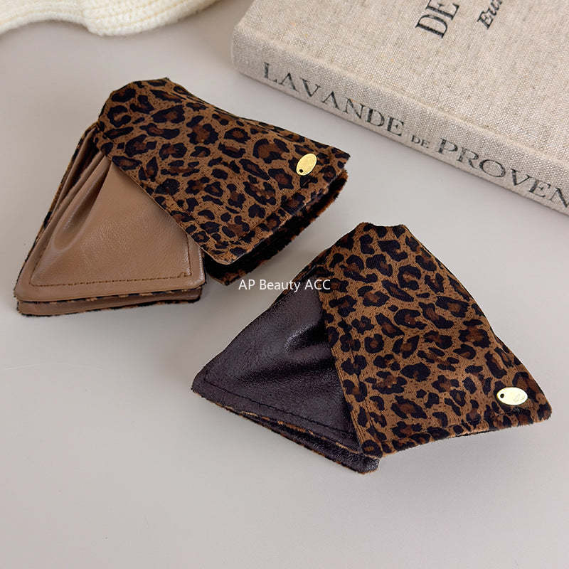 E관 - 가죽 호피무늬 삼각형 빈티지 집게핀 [27617] 25.10-5