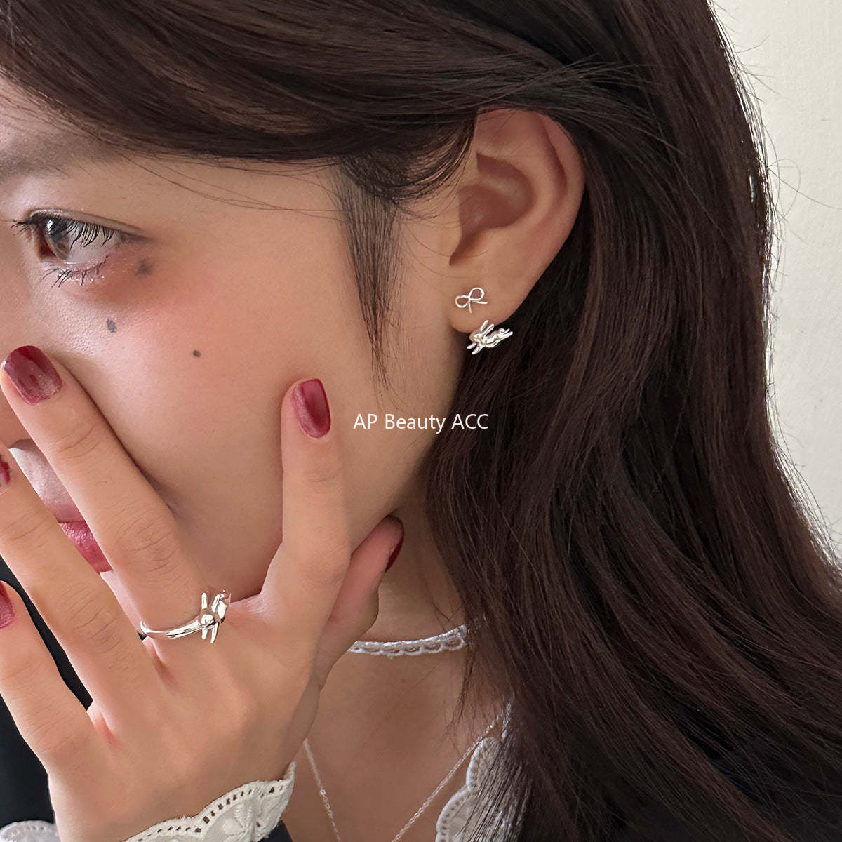 A관 - 925 은침 리본 달리는 토끼 귀걸이 [EH-3329] 24.11-3