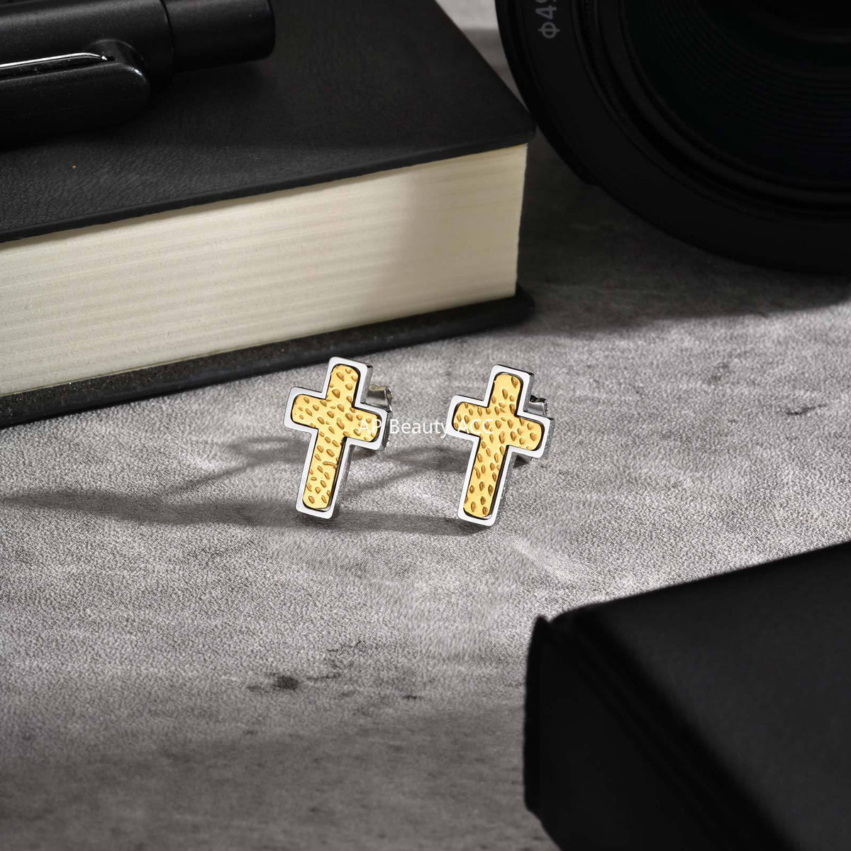 G관 - 스테인리스 스틸 펀칭 십자가 디자인 귀걸이 [ES-720] 25.11-1