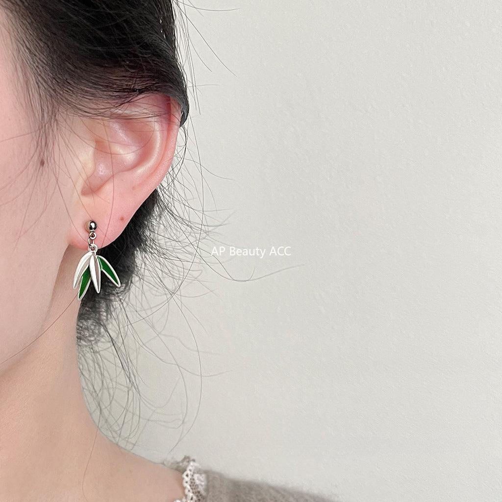 C관 - 비대칭 귀여운 팬더 유니크 대나무 디테일 은침 귀걸이 [3644] 24.03-3