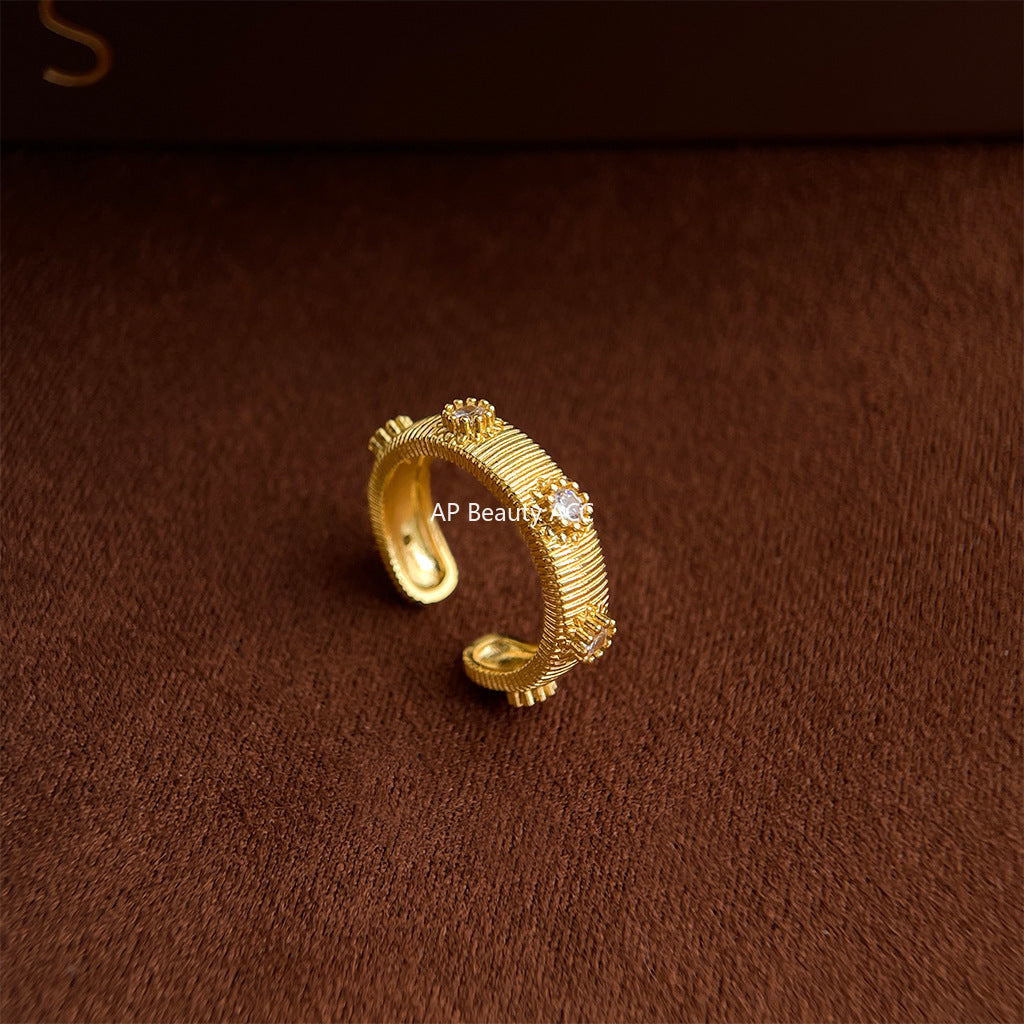 C관 - 18K 골드 도금 스트레이트 큐빅 오픈형 반지 [5357] 25.10-1