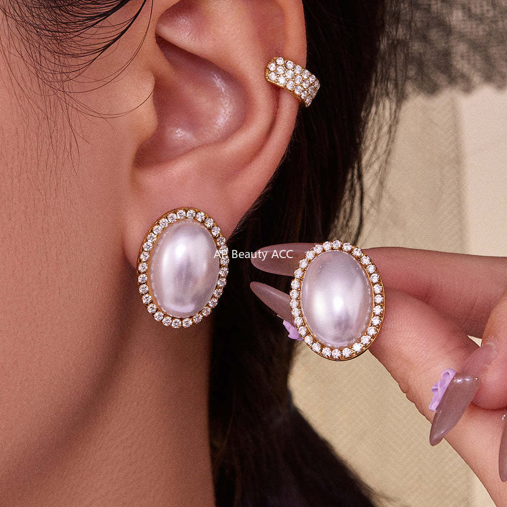 D관 - 스테인리스 18K 도금 타원형 자개진주 큐빅 귀걸이 [F793-F983] 25.10-5