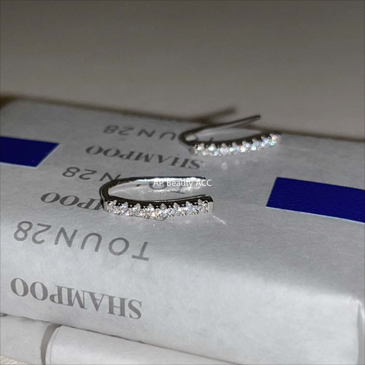 A관 - 999 실버 라인 큐빅 후크형 귀걸이 [EH-2203.EB] 25.12-2