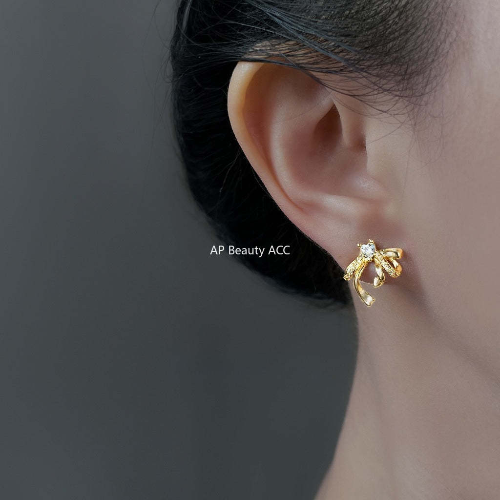 C관 - 925 은침 큐빅 리본 디자인 귀걸이 [6953] 25.10-4