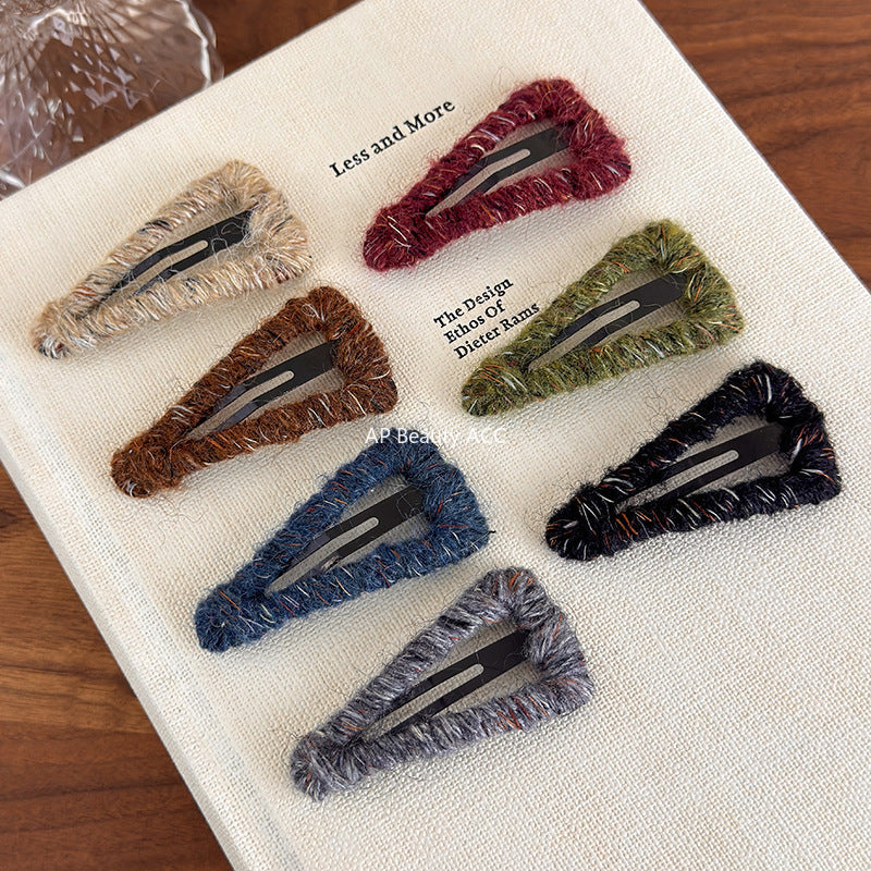 E관 - 니트실 스틸 삼각형 헤어핀 [27528] 25.10-1