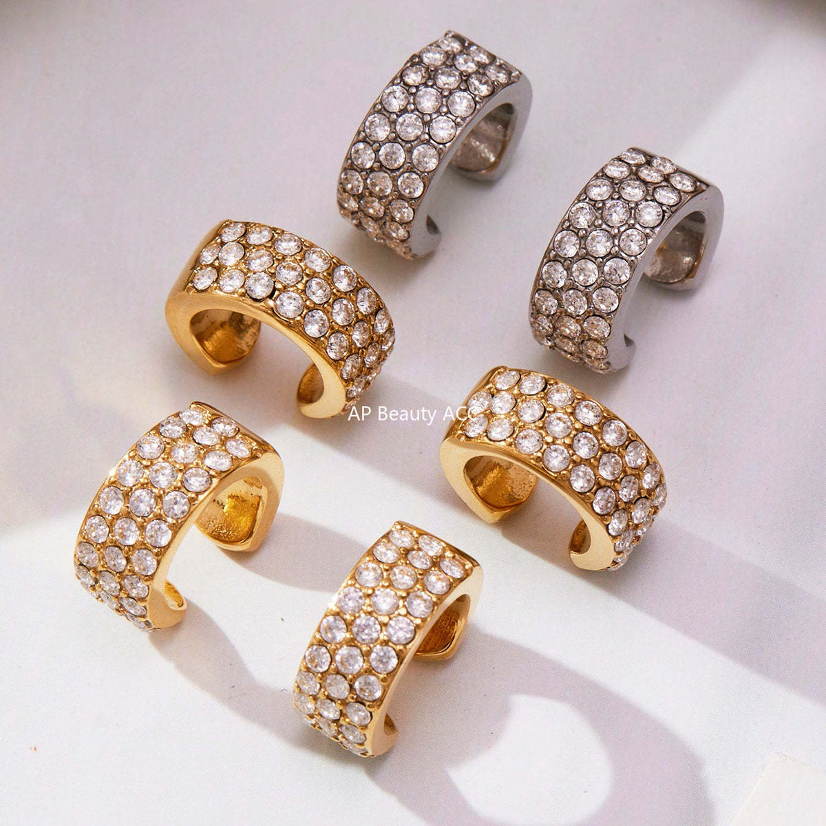 D관 - 스테인리스 18K 도금 풀큐빅 C자형 볼드 이어커프 귀걸이 [F983] 25.10-5