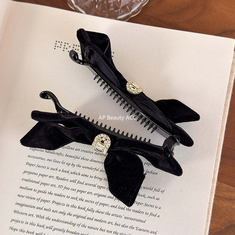 E관 - 블랙 벨벳 리본 큐빅 바나나 집게핀 [27735] 25.12-1