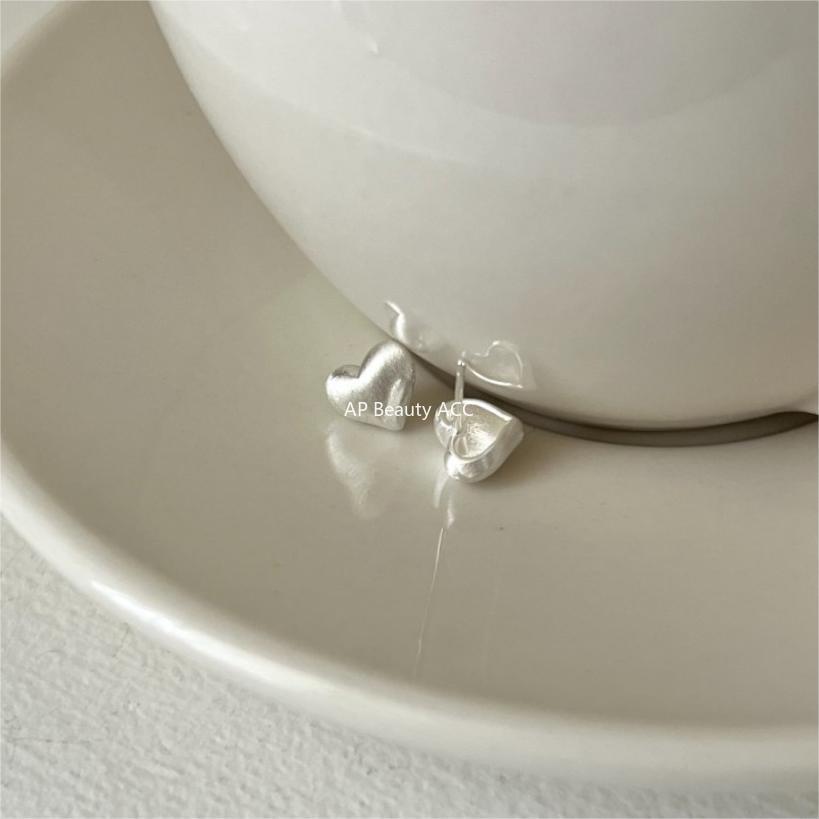 F관 - 925 실버 하트 브러시드 귀걸이 [C1191] 25.12-3