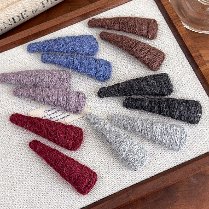 E관 - 가을겨울 컬러 털실 삼각형 헤어핀 [27652] 25.11-4