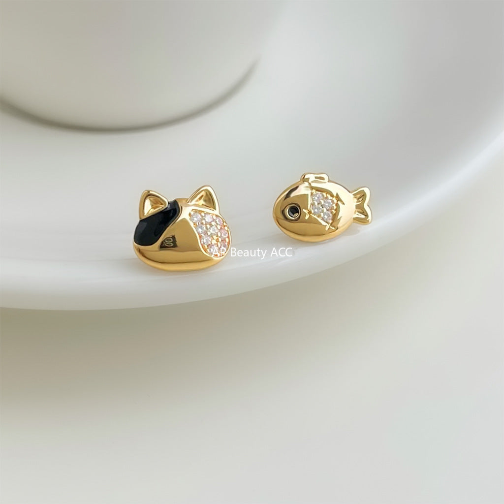 C관 - 925 은침 비대칭 물고기 고양이 미니 큐빅 귀걸이 [6931] 25.10-3