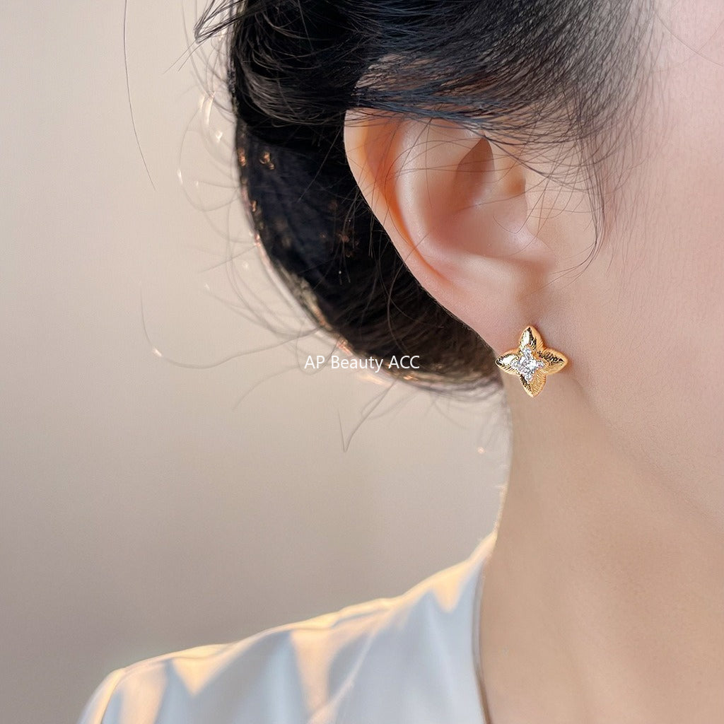 C관 - 미니 큐빅 925 은침 별 모양 귀걸이 [7075] 25.11-2