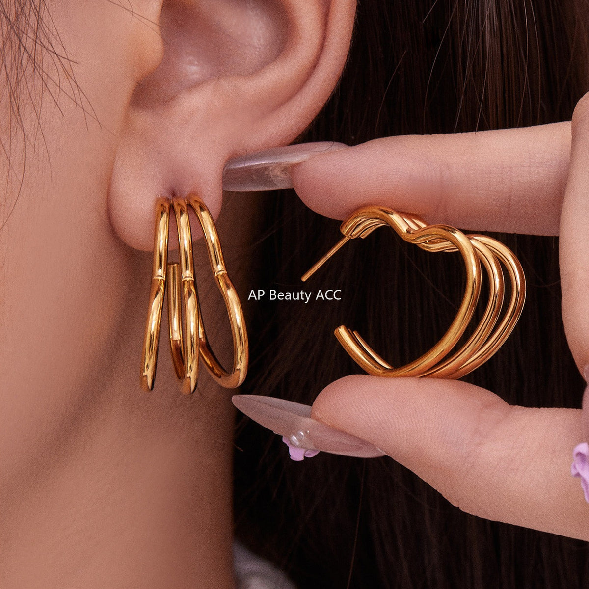 D관 - 스테인리스 18K 도금 레이어 하트 트위스트 귀걸이 [F753] 25.11-1