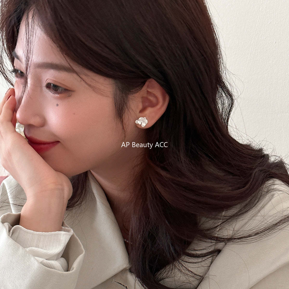 A관 - 화이트 플라워 은침 귀걸이 [EH-3304] 24.11-2