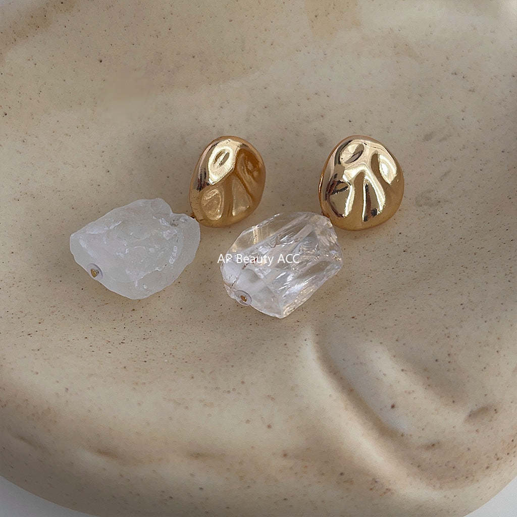 C관 - 화이트 크리스탈 14K 도금 은침 귀걸이 [3952] 24.05-3