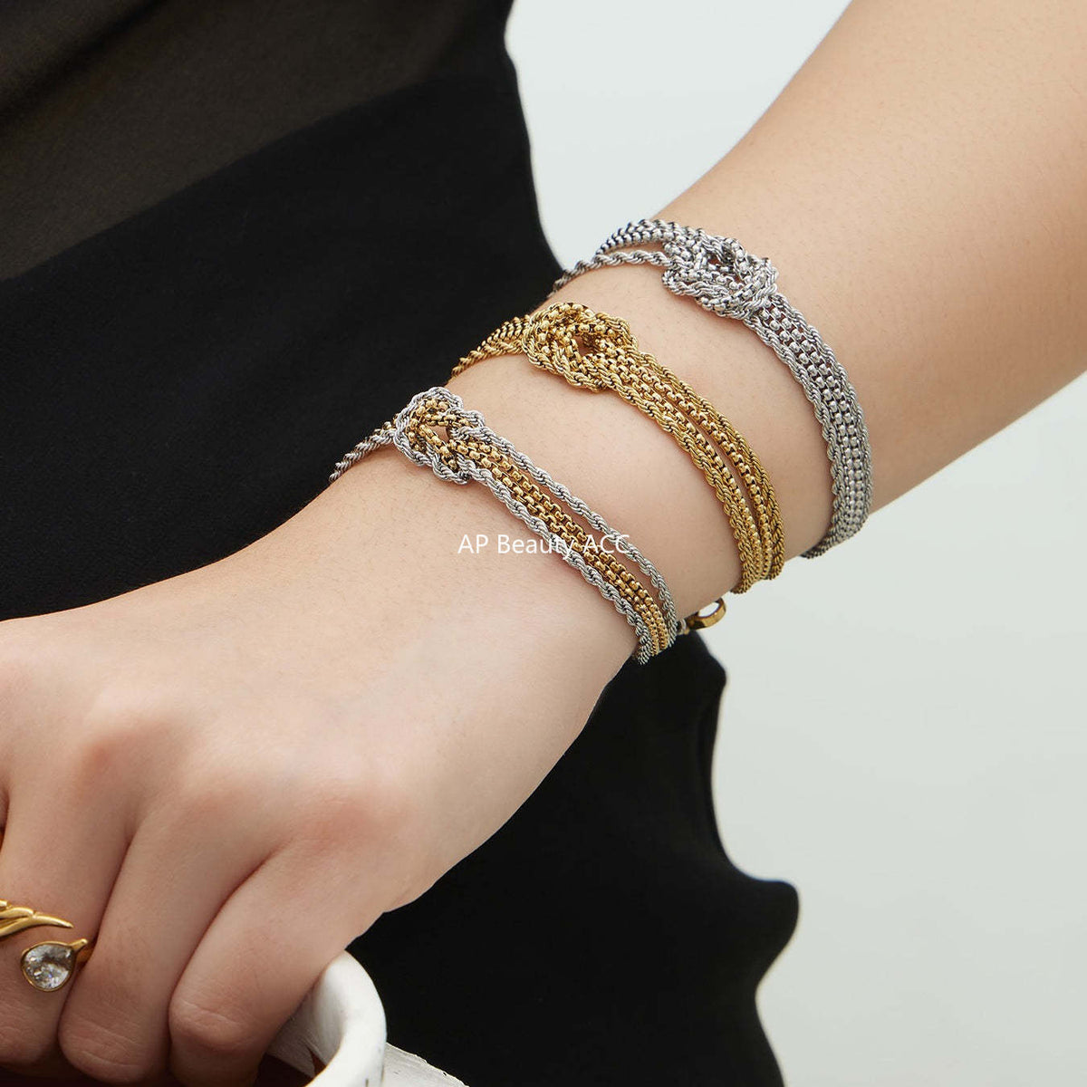 D관 - 스테인리스 스틸 18K 도금 매듭 체인 팔찌 [E151] 25.12-3