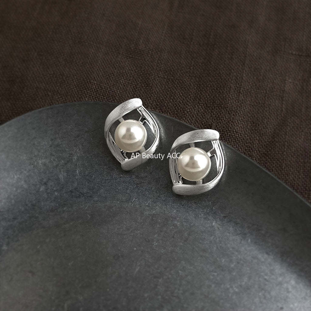C관 - 925 은침 샌딩 입체 비틀림 디자인 진주 귀걸이 [6980] 25.10-5